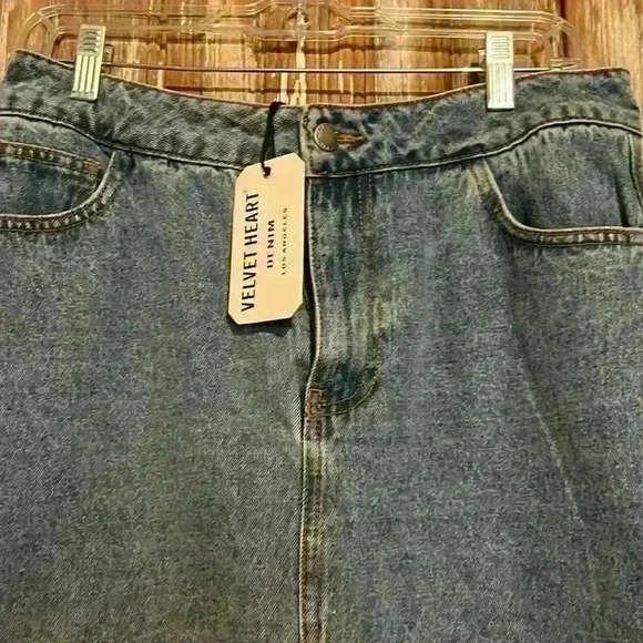 NWT VELVET HEART LOS ANGELES DENIM MIDI SKIRT - Picture 2 of 4